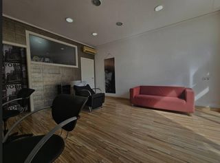 Geschäftsraum in Corea. Cerca del distrito de corea