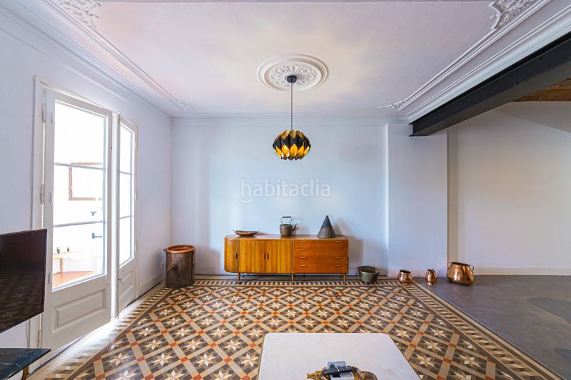 Foto 08783c94-09f4-4686-9086-ddeddd3aefdb. Àtic amb calefacció a L´Antiga Esquerra de l´Eixample Barcelona