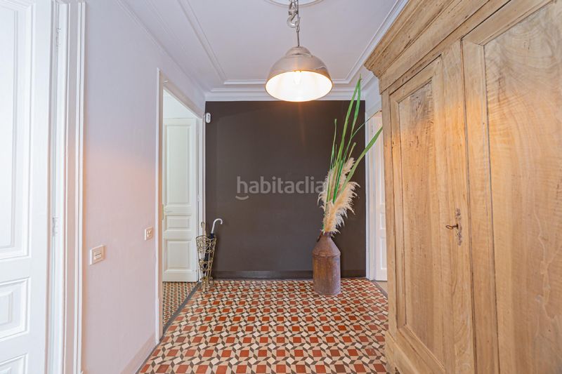 Foto 0cb97ee2-7916-40d7-b12a-be66d1954167. Àtic amb calefacció a L´Antiga Esquerra de l´Eixample Barcelona