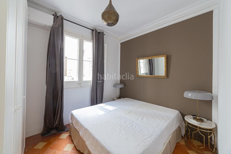 Foto 11a032db-ca70-4f9c-aa85-3ae16be0d318. Àtic amb calefacció a L´Antiga Esquerra de l´Eixample Barcelona