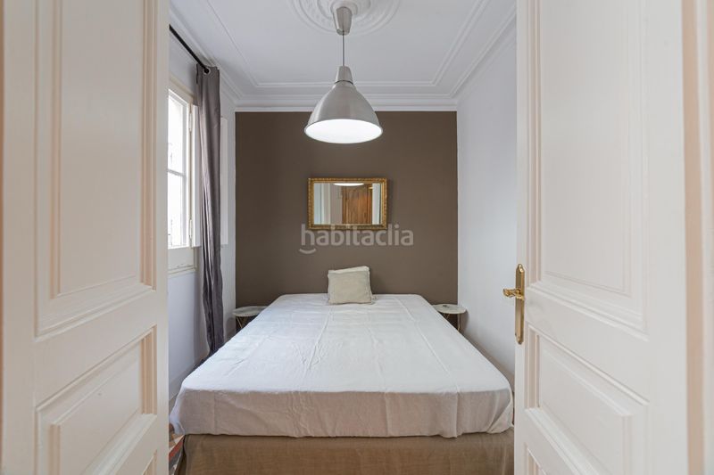 Foto 4a2570a0-fffb-476c-a9a9-b1cb3cf04c7d. Àtic amb calefacció a L´Antiga Esquerra de l´Eixample Barcelona