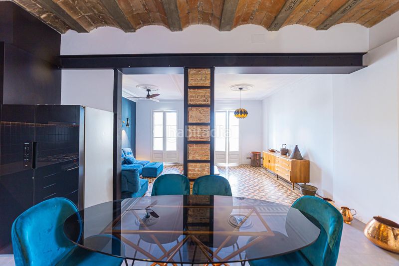 Foto 75418e74-7dee-4e11-9bac-415e7910dba8. Àtic amb calefacció a L´Antiga Esquerra de l´Eixample Barcelona