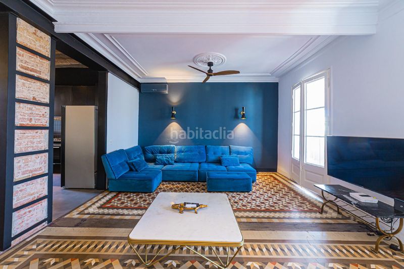 Foto c8158c2d-9d38-4389-a9d3-d53b6bbae5b9. Àtic amb calefacció a L´Antiga Esquerra de l´Eixample Barcelona