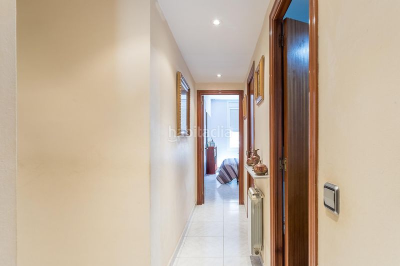 Foto 52eaee2a-f07f-42f4-84fd-6242d17c3b06. Pis amb calefacció aparcament a Can Rull Sabadell