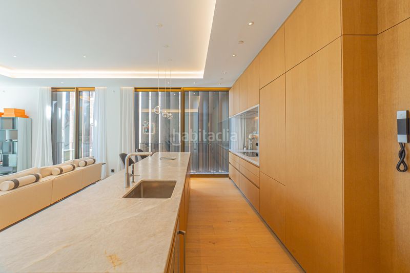 Foto 10df7f3a-8ee8-404f-b629-c0d677099d55. Pis amb calefacció aparcament piscina a Vila de Gràcia Barcelona