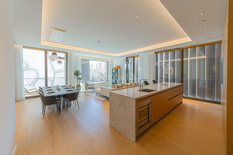 Foto 3d082392-3ab5-42ee-9524-b1f51b01f4d0. Pis amb calefacció aparcament piscina a Vila de Gràcia Barcelona