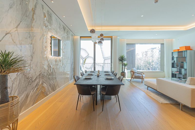 Foto 734080e8-9aab-4991-b819-80888d93ff3d. Pis amb calefacció aparcament piscina a Vila de Gràcia Barcelona