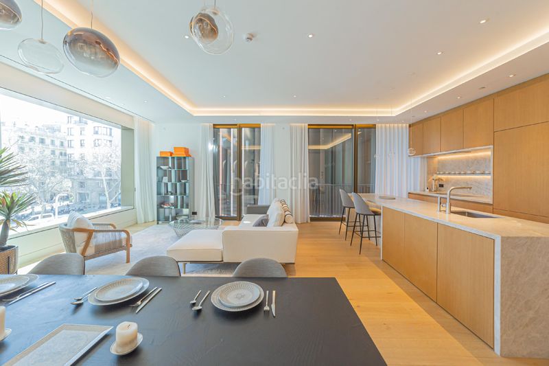 Foto ba37e864-9cd4-4529-b930-39253dbbcbe0. Pis amb calefacció aparcament piscina a Vila de Gràcia Barcelona