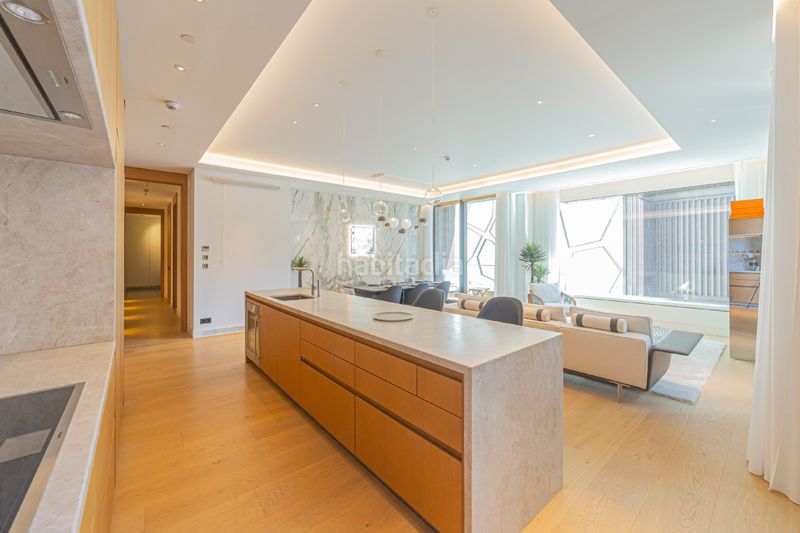 Foto ce95885b-bf06-4ebb-8d18-9147f90ad26b. Pis amb calefacció aparcament piscina a Vila de Gràcia Barcelona