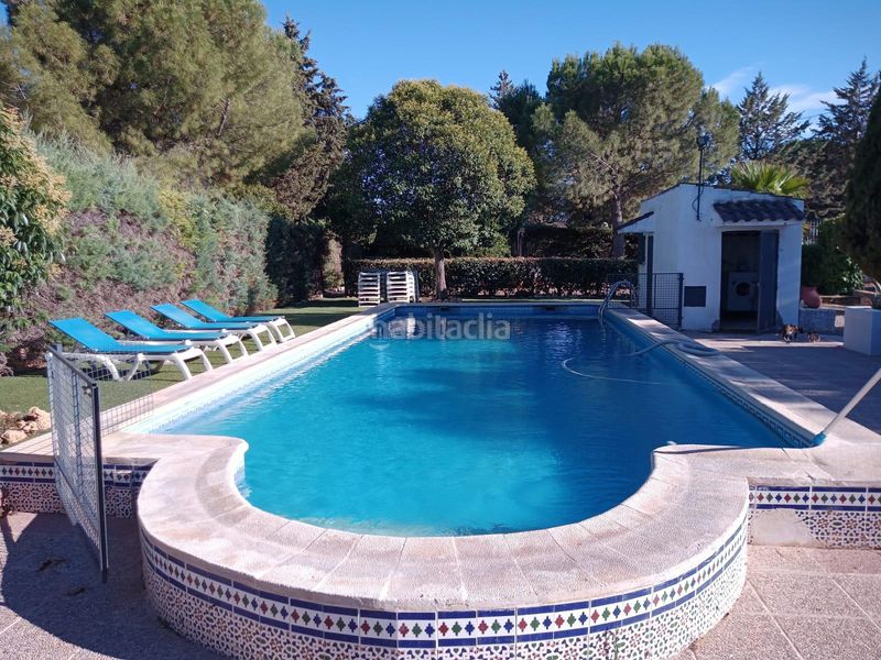 Foto 5c509e41-5cbb-46dd-a748-58295303a36f. Chalet en carretera a la yedra des en Baeza
