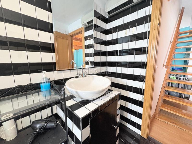 Foto 10469061-eae9-4553-8089-a52907d30eb4. Pis amb calefacció a Russafa Valencia