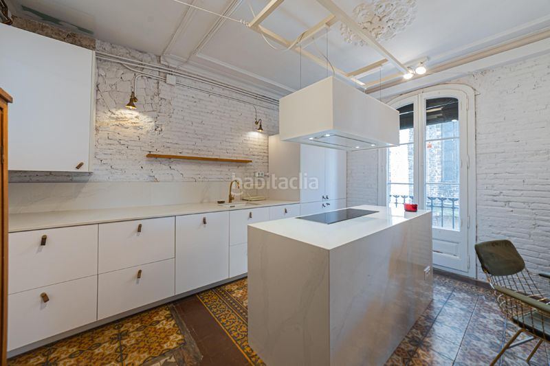 Foto abb720a4-bb0d-46b7-83d1-83da0aee35cb. Pis amb calefacció a Gòtic Barcelona