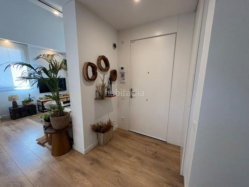 Foto 1e085bc6-9076-43d3-b643-92d67e6641f6. Dúplex amb calefacció a Centre Sabadell