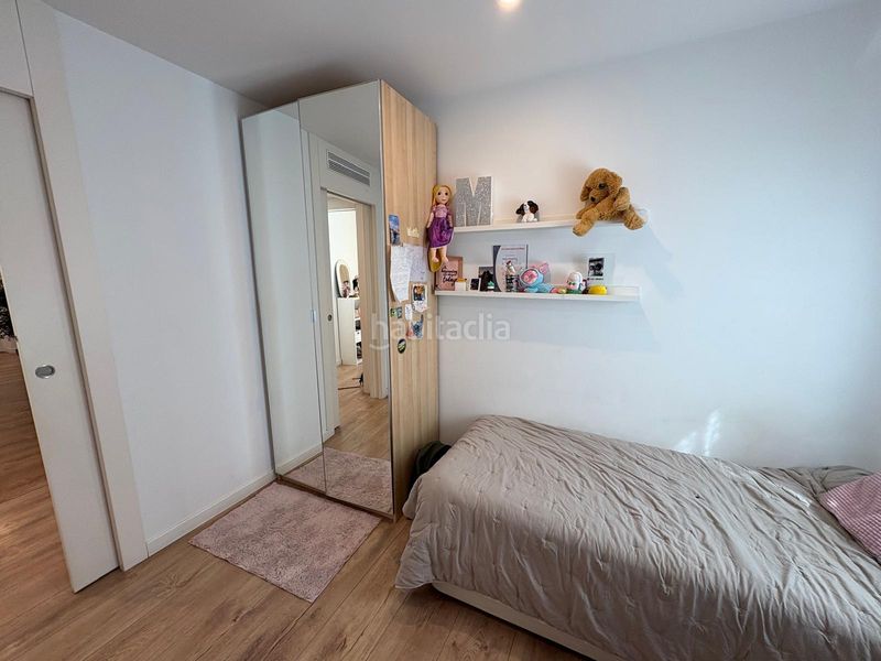 Foto 2b6f8a4d-68be-422f-a19f-034adc35b00e. Dúplex amb calefacció a Centre Sabadell