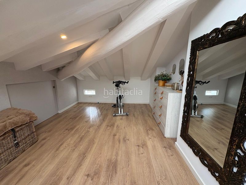 Foto 3ab0d6c6-a174-4a70-84fe-e80052bd8766. Dúplex amb calefacció a Centre Sabadell