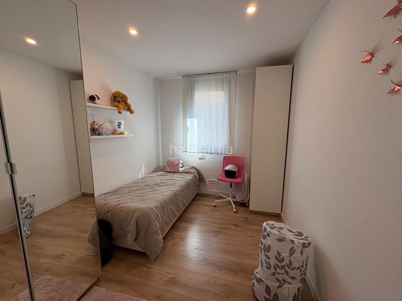 Foto 79772935-a344-4461-95cb-99f983a551d5. Dúplex amb calefacció a Centre Sabadell