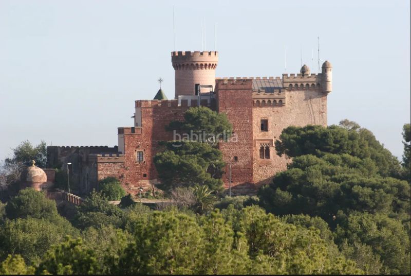 Foto b39676b5-eb2a-4615-acd6-c229a4a46099. Xalet amb calefacció aparcament piscina a Montmar Castelldefels