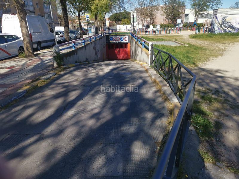 Foto 6d48f395-39c3-4247-8ee9-c0dff3ffe77b. Aparcament cotxe a Canillejas Madrid
