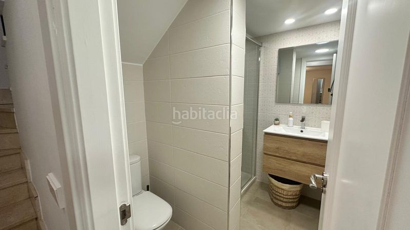 Foto 76425353-9052-4a87-9977-13486d39fc61. Casa aparellada amb calefacció aparcament piscina a Alcorcón