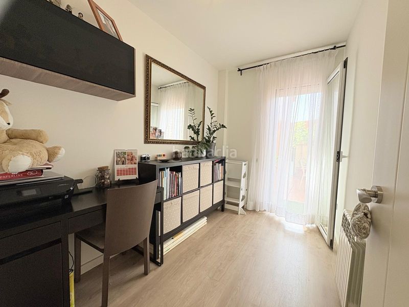 Foto e97d33f9-b7bd-4028-8f1c-daba3af34c71. Casa aparellada amb calefacció a Poble Nou Sabadell