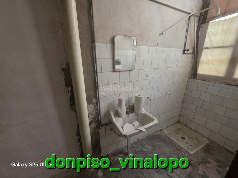 Foto 10e31e3c-46b2-455c-8778-b9df887bd996. Casa aparellada a Plaza Castelar - Mercado Central Elda