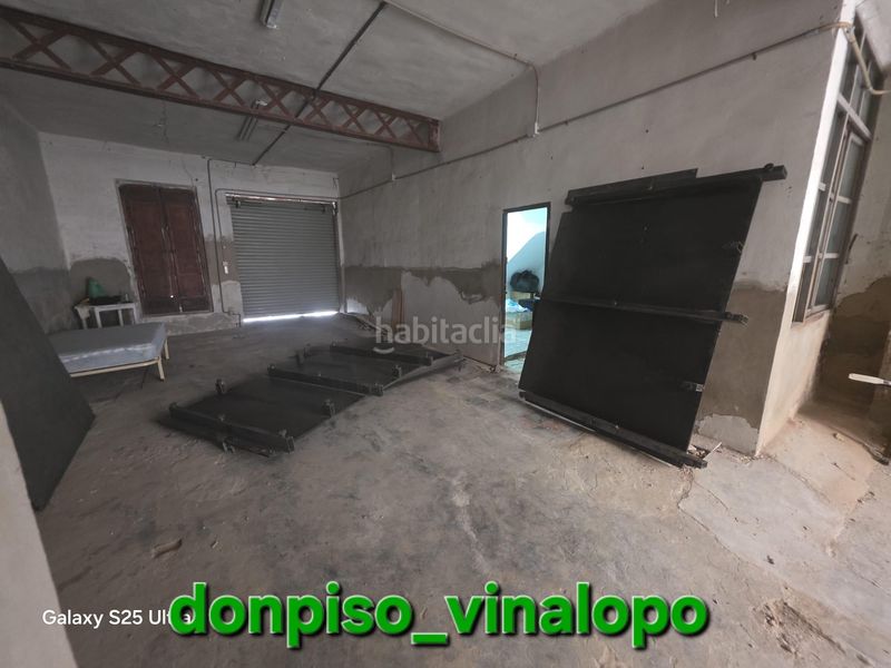 Foto 618f9c34-6a47-4ed5-94dd-03aa3d18a656. Casa aparellada a Plaza Castelar - Mercado Central Elda