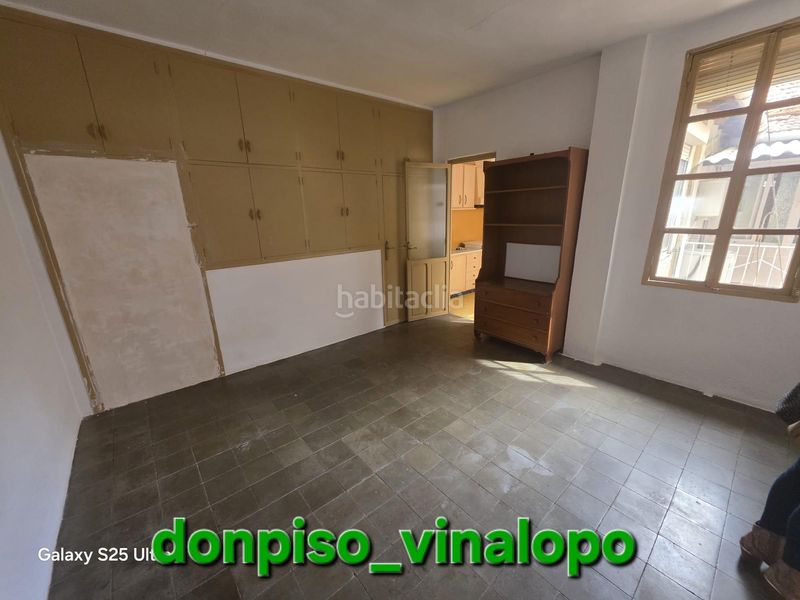 Foto 73fd79b7-8f21-414d-86c6-fb948e389423. Casa aparellada a Plaza Castelar - Mercado Central Elda