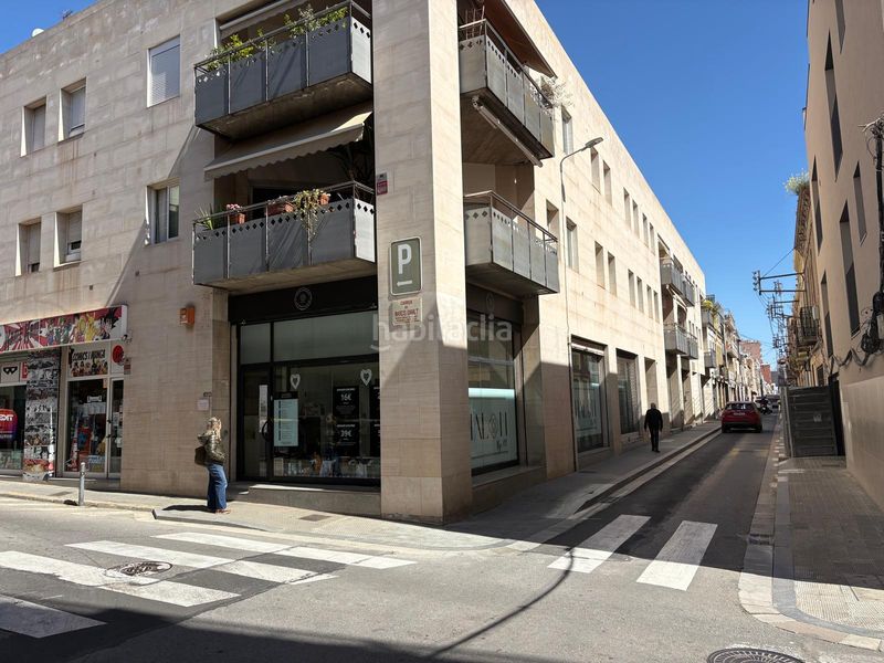 Foto 4b16d9a1-19c5-4de8-a3aa-eafb5036122d. Casa aparellada a Centre Sabadell