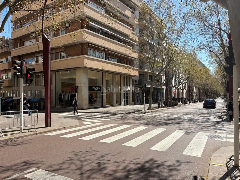 Foto 706ba3ea-0342-45a9-8105-8a877f17c281. Casa aparellada a Centre Sabadell