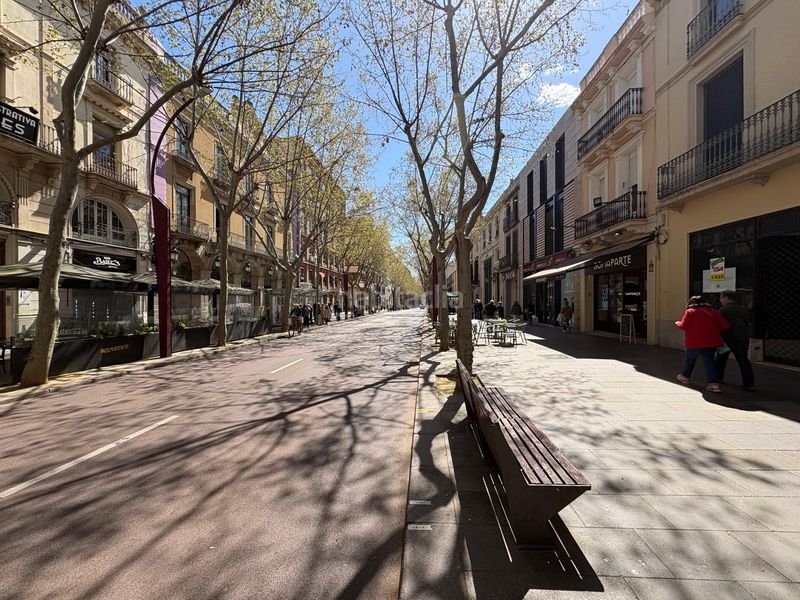 Foto b80687d4-906e-4670-91c5-3dd5decbb94f. Casa aparellada a Centre Sabadell