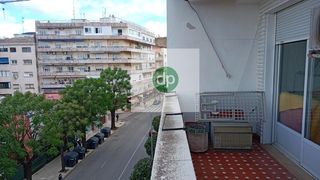 Pis a Santa Marina. Antes av villanueva, junto a el corte inglés.