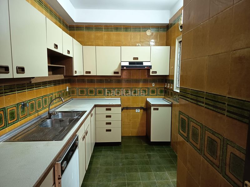 Foto bcf2ed76-6971-44dd-9caf-eae13dba6669. Pis amb calefacció aparcament a Barri de les Corts Barcelona