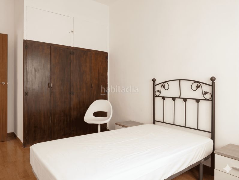 Foto c68cc69f-44e4-4792-a6a8-c21d008bd526. Pis a Centro Cáceres