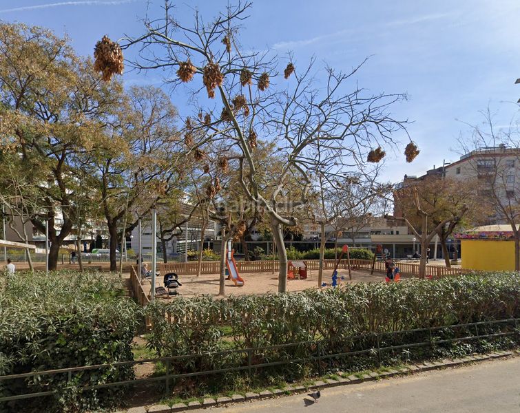 Foto d0293f69-988d-4feb-bbfe-841182b3d96d. Pis amb calefacció aparcament piscina a Tres Torres Barcelona