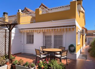 Chalet in Moncada. Próxima al ceu san pablo