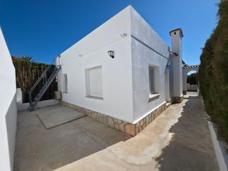 Casa aparellada a Les Bassetes - El Marjal. Cerca del club de tenis de dénia.