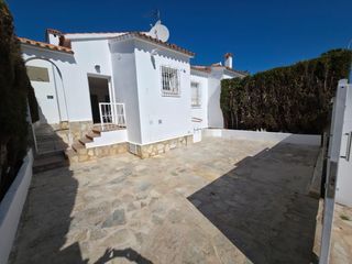 Casa pareada en Les Bassetes - El Marjal. Cerca del club de tenis de dénia.