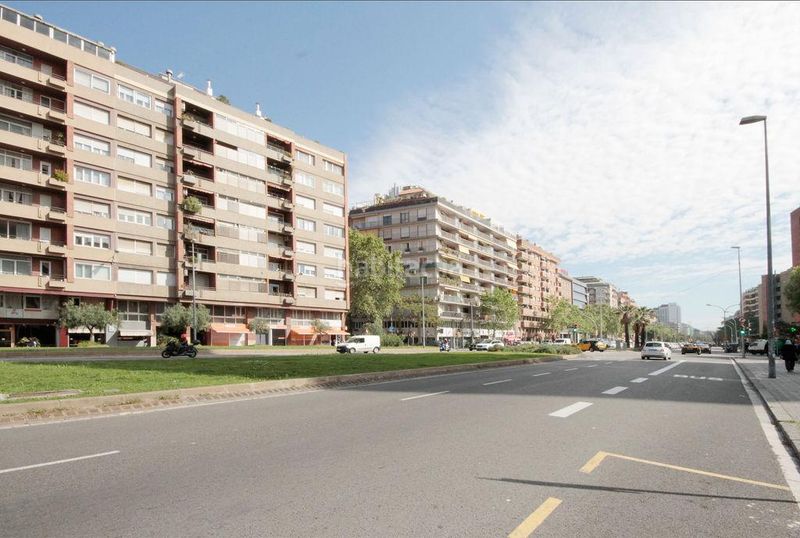 Foto c98c5fe6-7e5f-4e7d-9604-55a926bbde46. Pis amb aparcament a La Nova Esquerra de l´Eixample Barcelona