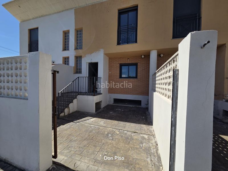 Foto ace67748-3e21-4005-8a29-648132825e18. Casa aparellada amb calefacció aparcament a Poblets (els)