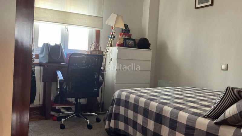 Foto 3dc18993-0b47-4675-b6e4-d410b1a6c195. Apartament amb aparcament a Coia Vigo