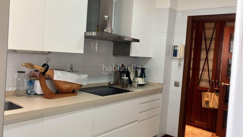 Foto 89146014-0e2b-4fa4-aef9-a0ebf9aa4f81. Apartament amb aparcament a Coia Vigo