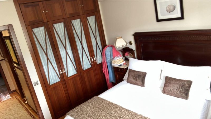 Foto a9336f6c-f3b6-436e-a29f-9f752940e7d3. Apartament amb aparcament a Coia Vigo