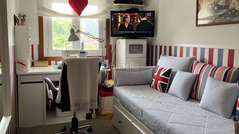 Foto ea3fdb44-9735-4c44-94f0-c814224cd359. Apartament amb aparcament a Coia Vigo