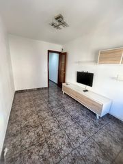 Apartament a Collblanc. Mercado collblanc