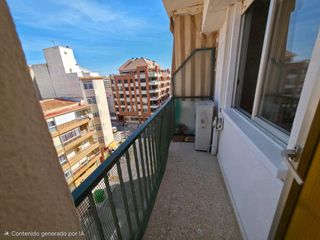 Apartament a Saladar. Cerca del club náutico.