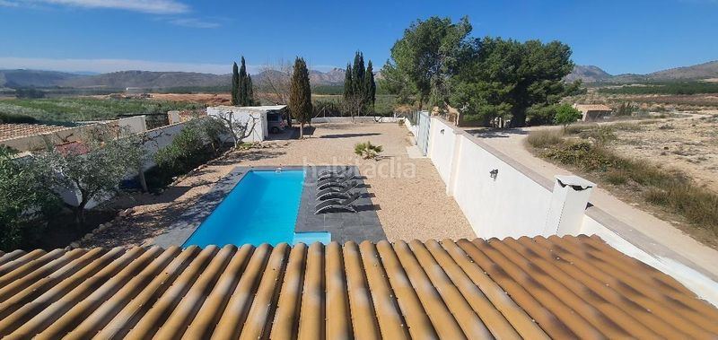 Foto 3f026b78-6cc6-43f7-a220-546c0a4d4553. Casa aparellada amb calefacció aparcament piscina a Hellín