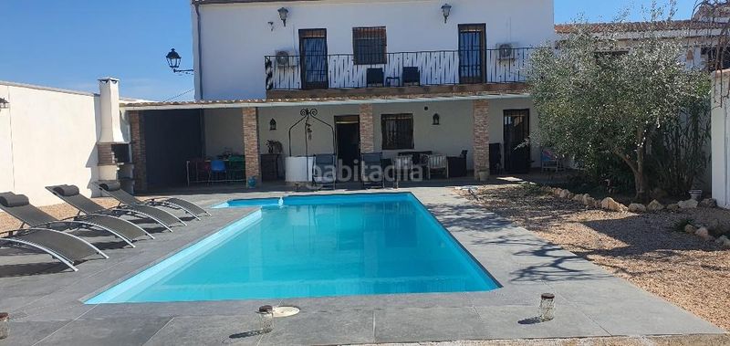 Foto 55309b08-a218-4583-a4dd-52b473d42792. Casa aparellada amb calefacció aparcament piscina a Hellín