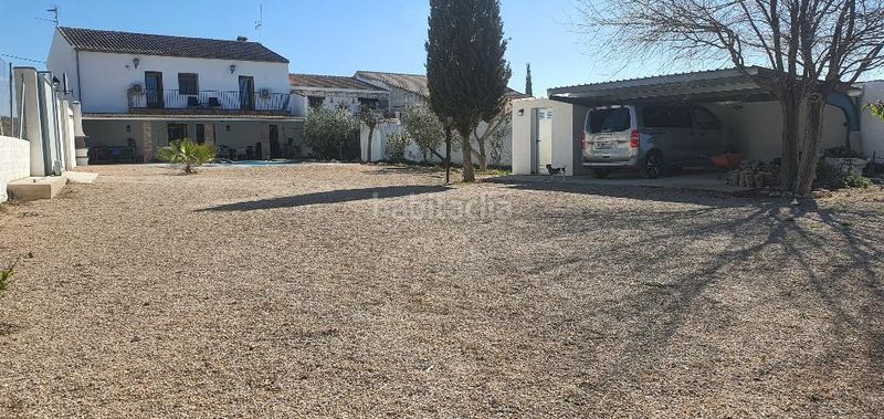Foto d7e934d3-bd7b-4484-b7a3-5e0e009ae7c4. Casa aparellada amb calefacció aparcament piscina a Hellín