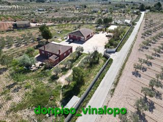 Casale in Elda. Chalet en cª sax salinas, a 5 minutos de sax