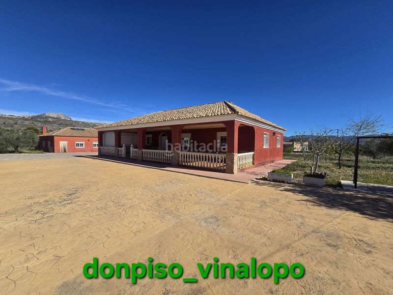 Foto bd171b41-572c-480c-a582-e083bbbf1971. Masia amb calefacció aparcament piscina a Elda